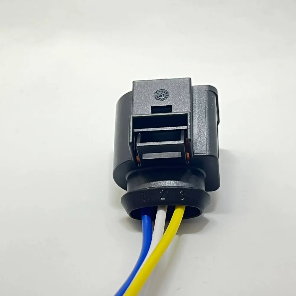 Разъем для рампы Vag 4d0 971 993a (арт.120) в интернет-магазине АвтоЭлектрика